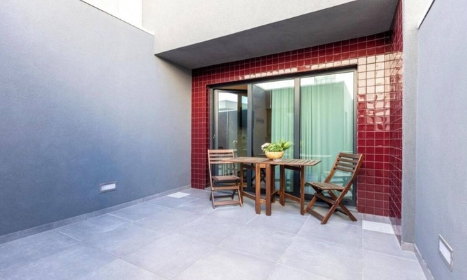 Aveiro Apartment | Apartment with private patio in the center of Aveiro