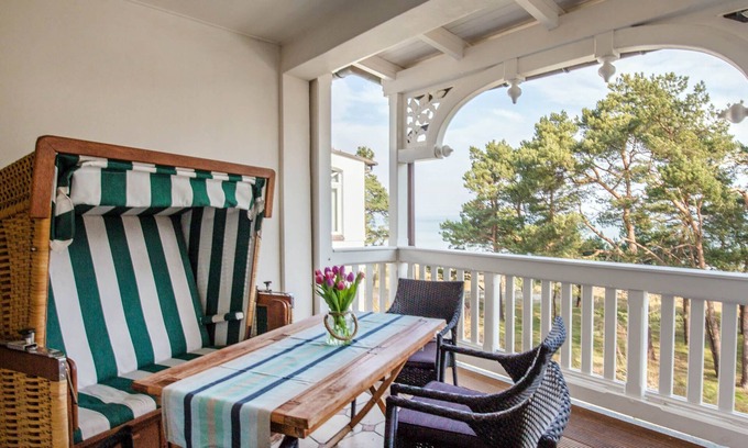 Binz Apartment | Seaside Escape: 1-Bedroom Apartment with Balcony