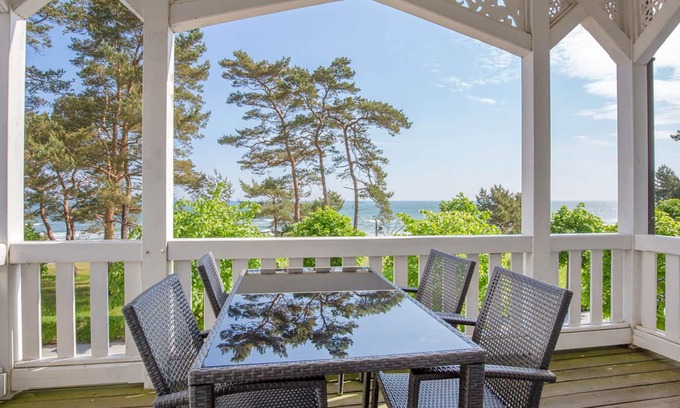 Binz Apartment | Sea View Apartment with Balcony & Pool - Rated 10/10