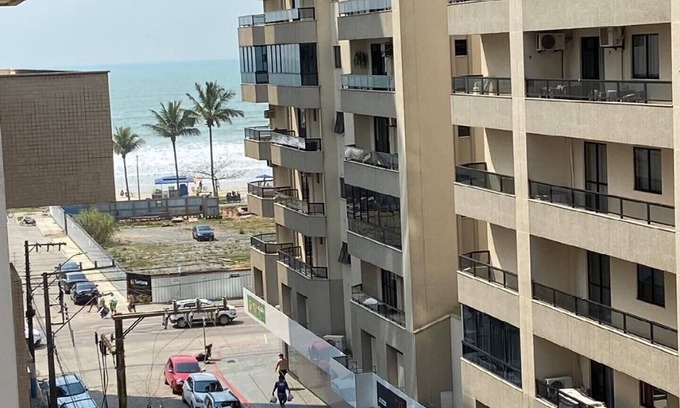 Andorinha Apartment | Oceanfront Apartment with Sea View at Meia Praia Itapema