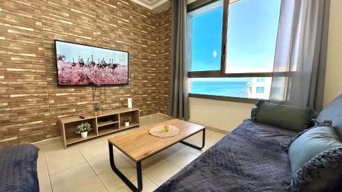 Haifa Apartment | Sea View Apartment with Pet-Friendly Amenities & Pool