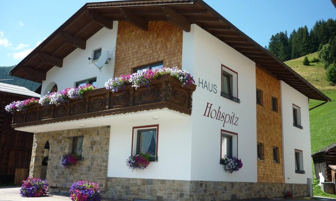 Kappl Apartment | Perfectly Located Apartment with Ski Bus at Your Doorstep