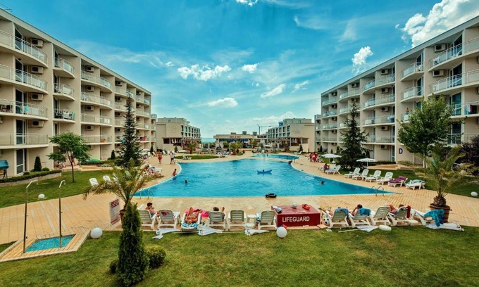 Sarafovo Apartment | Relaxing Apartment with Terrace in Premier Spa Complex
