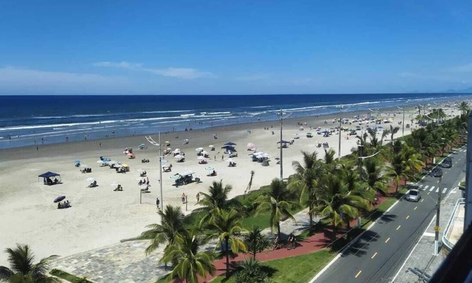Balneario Paqueta Apartment | Oceanfront Apartment with Breathtaking Beach Views