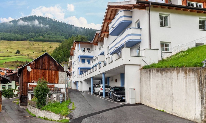 Nauders Apartment | Cozy Wohlfühlnest Apartment: Mountain Views & Sauna Access