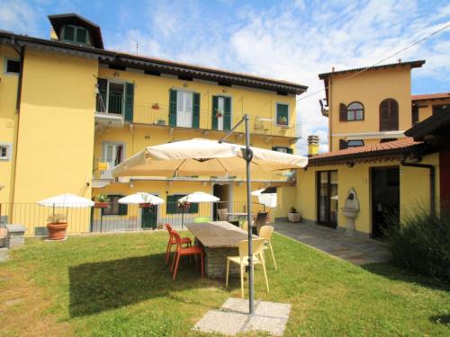 Germignaga Apartment | Family-Friendly Stay at Apartment Giardino del Bosso-2