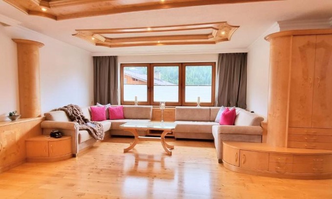 Neustift Im Stubaital Apartment | Pet-Friendly Apartment Zum Landarzt - Guest Rated 10/10