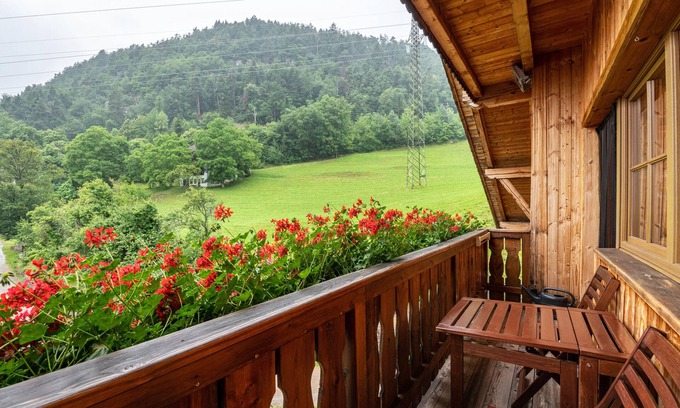 Renon Apartment | Cozy Apartment 'Zunerhof Abendsonne' with Mountain Views