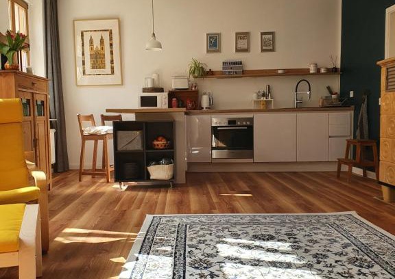Magdeburg Apartment | Experience Comfort at Apartment 'Zur goldenen Sonne'