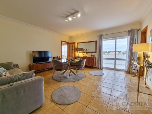 Vila Nova De Cacela Apartment | Family-Friendly Apartmento Silver Terrace T2 by YHA