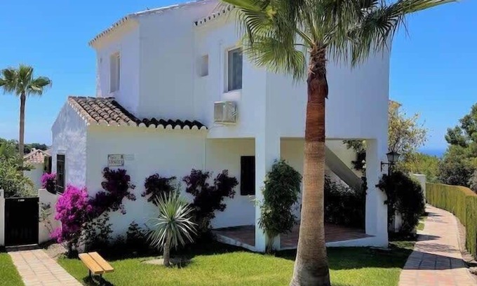 Oasis del Capistrano Apartment | Experience Apartmento Tanger Oasis with Oceanfront Views