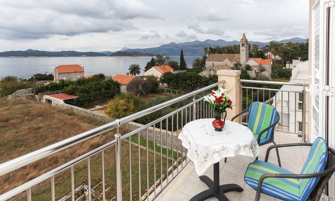 Lopud Island Apartment | Relaxing Sea View Apartment with Balcony at Apartments Ana Lopud