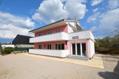 Rasopasno House | Unforgettable Family Stays at Apartments and Rooms Letizia