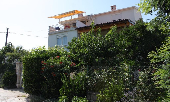 Bozava House | Pet-Friendly Apartments with Ocean View in Bozava