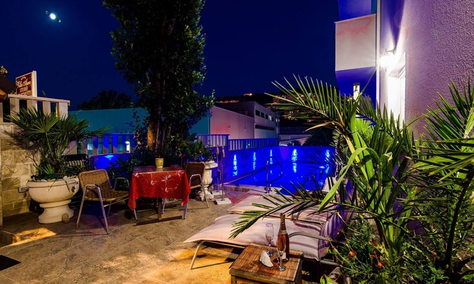 Montovjerna Apartment | Comfort Studio Apartment at Apartments Aura with Pool Access