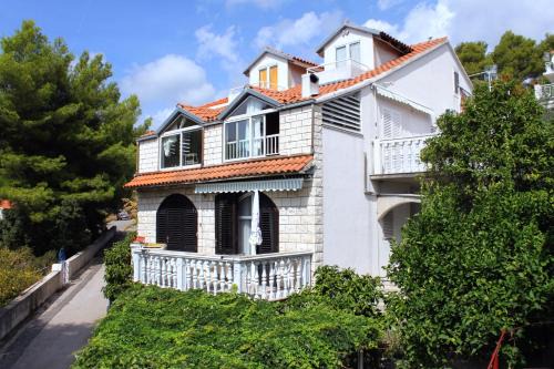 Brna Apartment | Family-Friendly Apartments by the Sea in Brna, Korcula