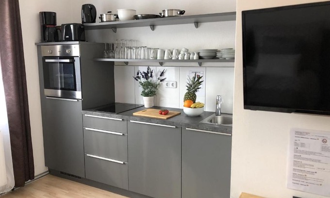 Froschberg Apartment | Budget-Friendly Apartments CITY Stadion with On-Site Dining