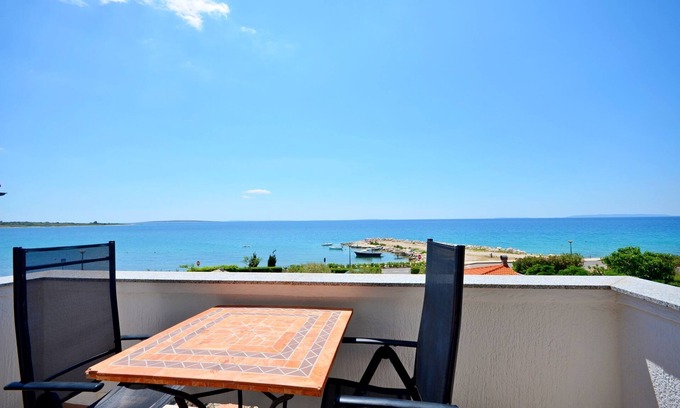 Novalja Apartment | Family-Friendly Apartments Daniela Della in Novalja, Pag Island
