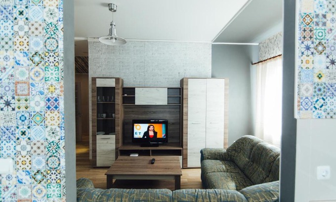 Zarichnyi District Apartment | Top-Rated Apartments Faraon 4: Pet & Child Friendly Stay