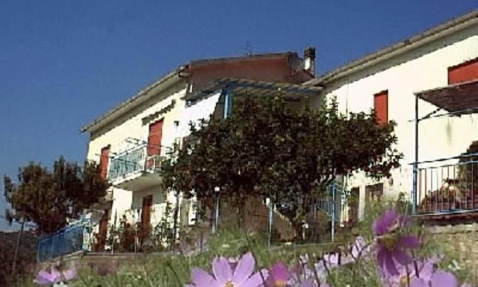 Agropoli Apartment | Ideal Oceanfront Apartments for 3-4 Guests, Rated 9.8/10
