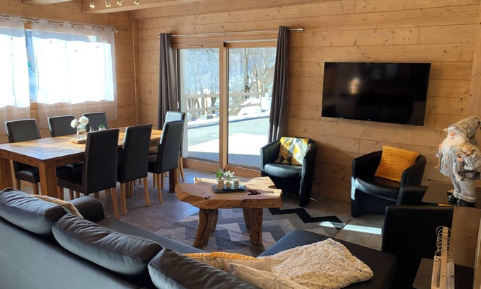 Valloire Apartment | Dream Vacation Apartments with Pool, Spa & Pet-Friendly Perks