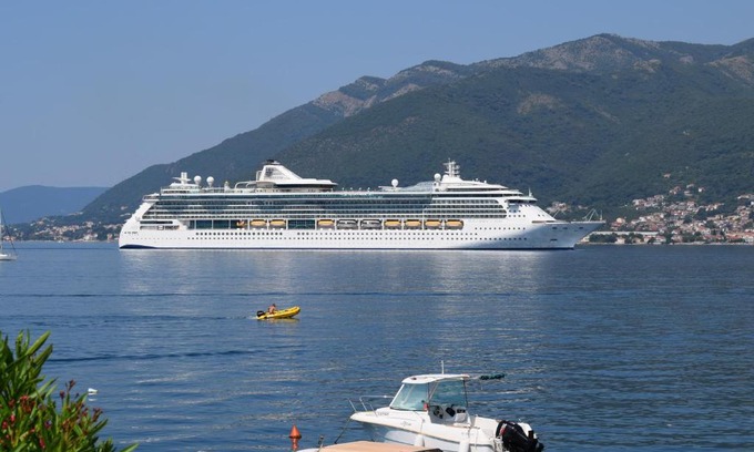 Tomicici Apartment | Premium Stay at Apartments Gasparini with Ocean View