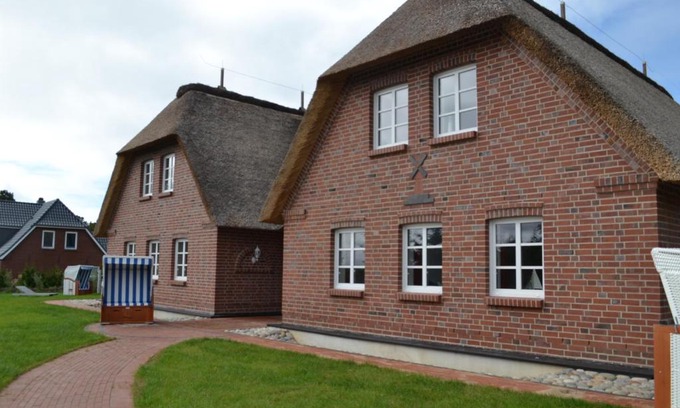 Suddorf Apartment | Family-Friendly Apartments at Sössaarep's Hüs - 8.5/10 Rating