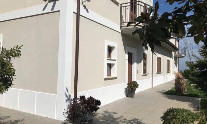 Corigliano-Rossano Villa | Cozy Apartments in Villa with Garden and Ocean View