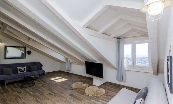 Gruz Apartment | Cozy Apartments Life: Two Bedroom with Sea View Balcony