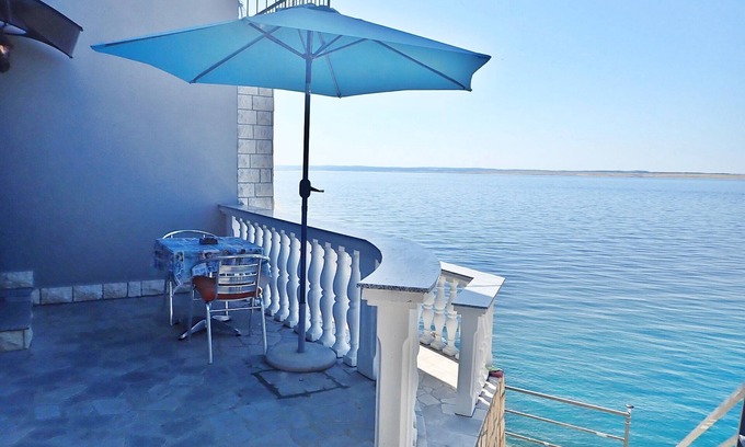 Baric Draga Apartment | Guest Rated 10/10: Apartments LILLY BY THE SEA in Tribanj