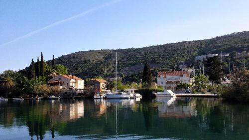 Komolac Apartment | Family-Friendly Apartments Lorena: Rated 9/10 by Guests