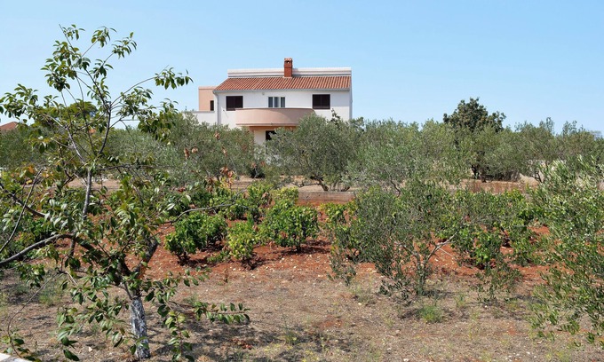 Gornje Selo Apartment | Discover Sunshine at Apartments Nike 1 - Quiet Retreat