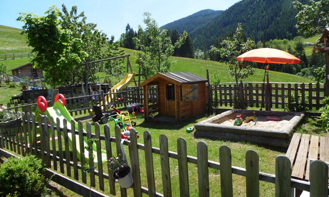 Forstau Apartment | Top-Rated EDELWEISS Apartments: Ocean Views & Pet Friendly