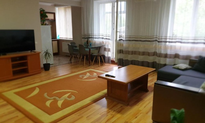 Balti Apartment | Prime Apartments on the Main Street - Guest Rated 9.6/10