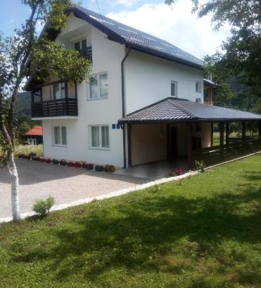 Seliste Apartment | Exceptional Apartments Paradise: Child-Friendly Getaway