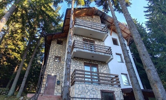 Babanovac Apartment | Cozy Apartments Planinski raj with Kitchen & Pet-Friendly Stay