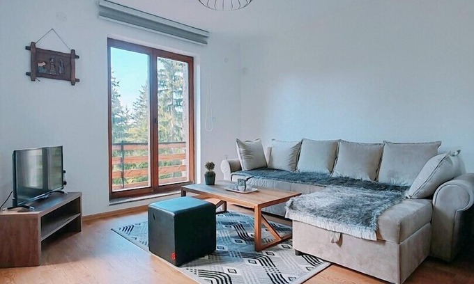 Babanovac Apartment | Family-Friendly Apartments Planinski raj with Kitchen Access