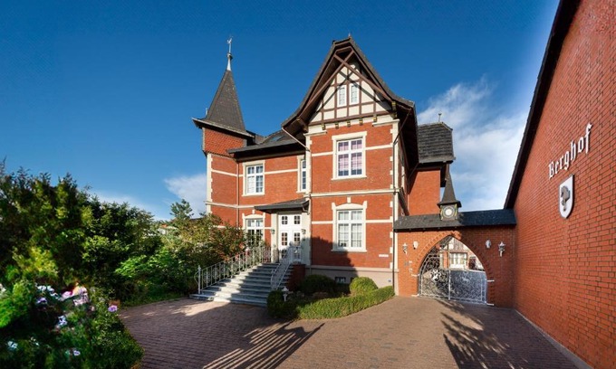 Kreiensen Apartment | Discover Pet-Friendly Apartments at Privatstall am Berghof