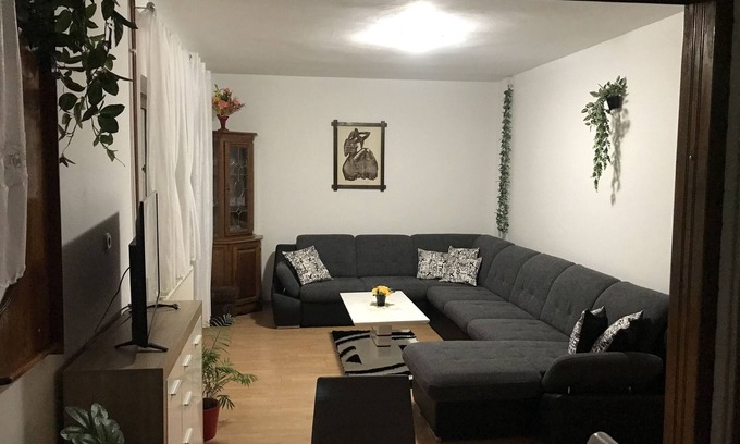 Catrnja Apartment | Cozy Apartments Renata in Smoljanac with Ocean View