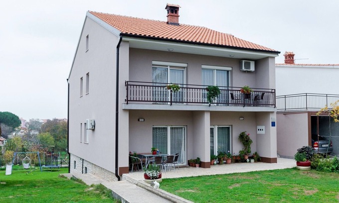 Valbandon Apartment | Comfortable Apartments Silvija with Pool in Valbandon, Croatia