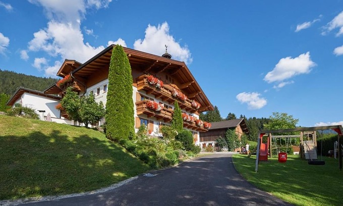 Eben im Pongau Apartment | Discover Apartments Untersüßgut Eben - Rated 9.3/10!