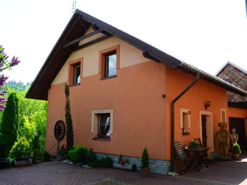 Mosty u Jablunkova Apartment | Pet-Friendly Apartments Ve Dvoře with High Guest Ratings