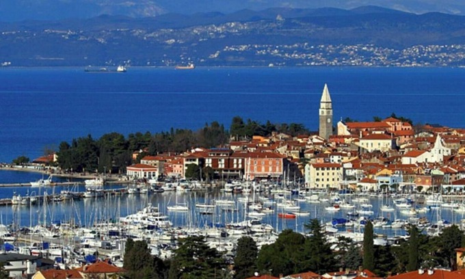 Izola Apartment | Relax at Apartments Villa Marittima with Ocean View & Spa