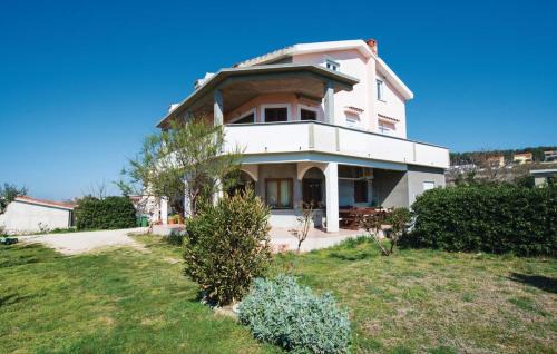 Vlasici Apartment | Family-Friendly Apartments with Parking in Vlasici, Pag