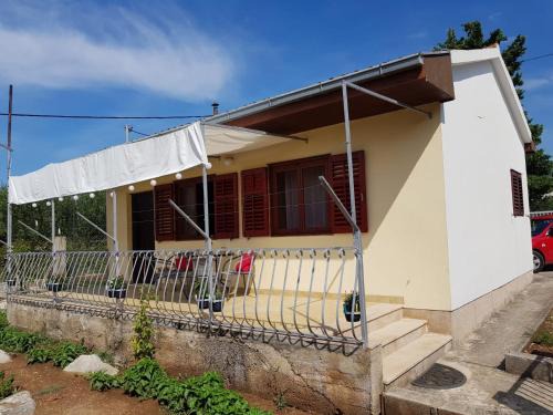 Kastel Stafilic Apartment | Top-Rated Apartments with Parking in Kastel Stafilic