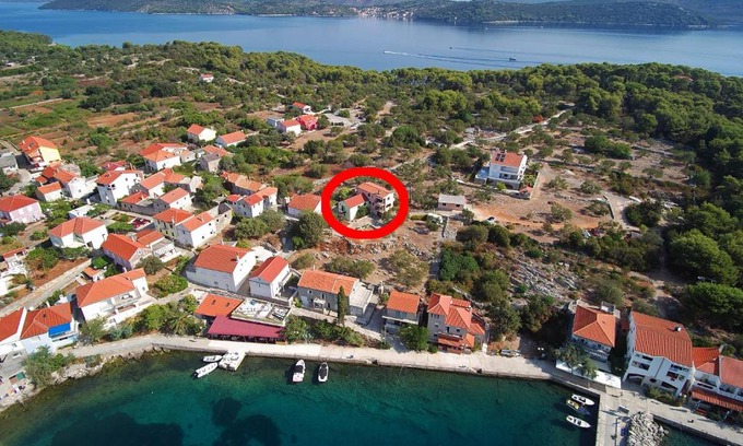 Bozava Apartment | Family-Friendly Apartments with Parking in Bozava, Dugi Otok
