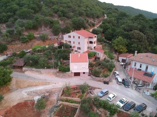 Beli Apartment | Pet-Friendly Apartments with Parking in Beli, Cres