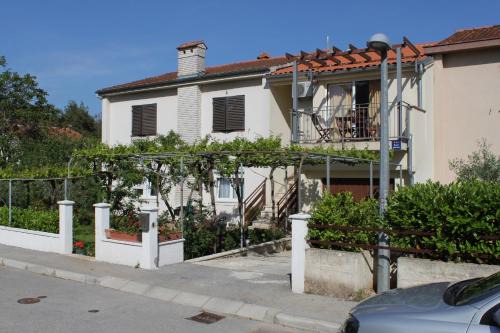 Pula Apartment | Convenient Apartments with Parking in Pula for Families
