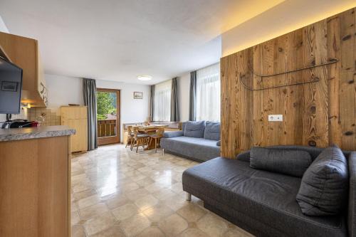 Castelrotto Apartment | Pet-Friendly Retreat at Apartments Woerndle - Rated 9.3/10