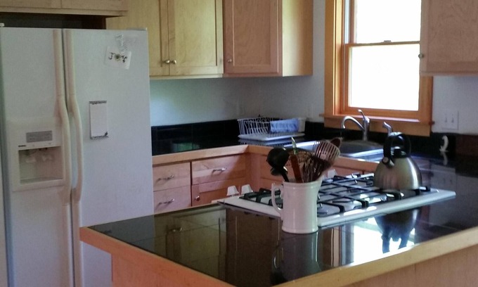 Trenton Apartment | Ideal Apartment Steps From Acadia National Park